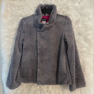 Patagonia Women’s Pelage Gray Jacket. Size Small
Style: 28230